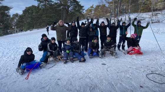 Titelbild Schneegestöber – Rodeln statt Schmollen