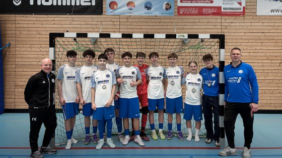 Titelbild U15 mit starker Hallenserie