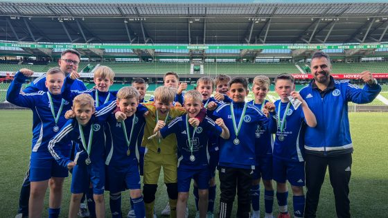 Titelbild Die U11 des FC Verden beim Stadionturnier des SV Werder Bremen