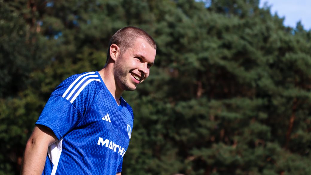 Titelbild ACHTELFINALE IST GEBUCHT