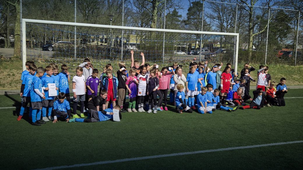 Titelbild Grundschul-Kleinfeld-Festival ein voller Erfolg
