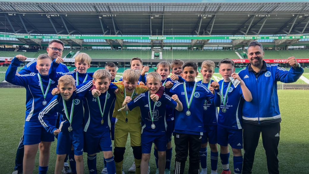 Titelbild Die U11 des FC Verden beim Stadionturnier des SV Werder Bremen