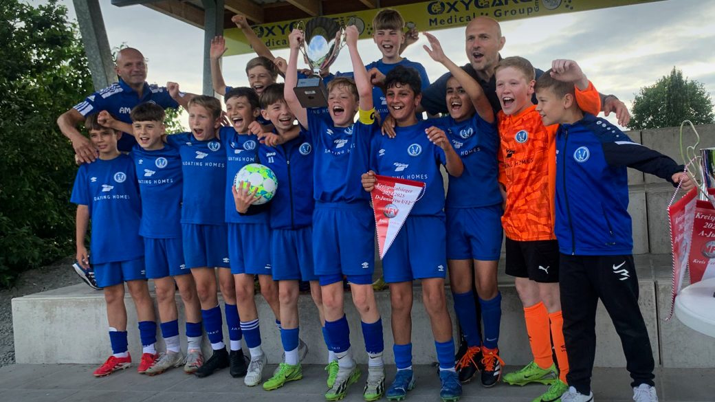 Titelbild Ein Sommermärchen in Oyten – unsere U12 holt den Kreispokal!