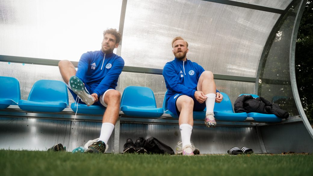 Titelbild Nach Elferschießen raus