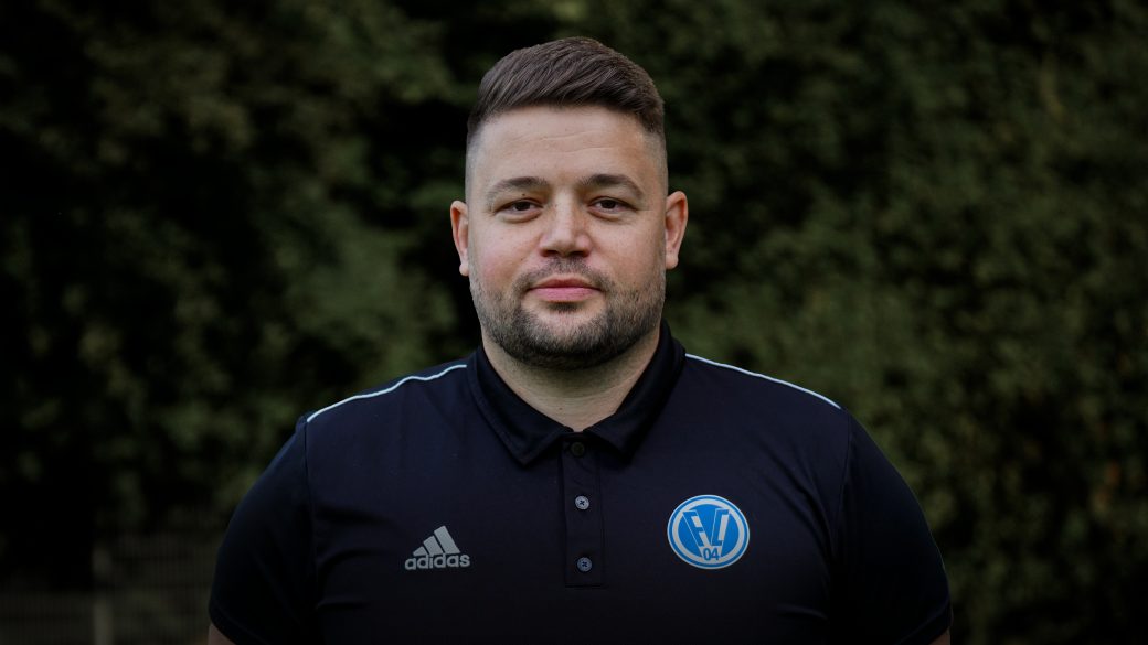 Titelbild Jan Twietmeyer, Holger Behrens und Kato Tavan bilden auch nächstes Jahr das Trainerteam unserer U23